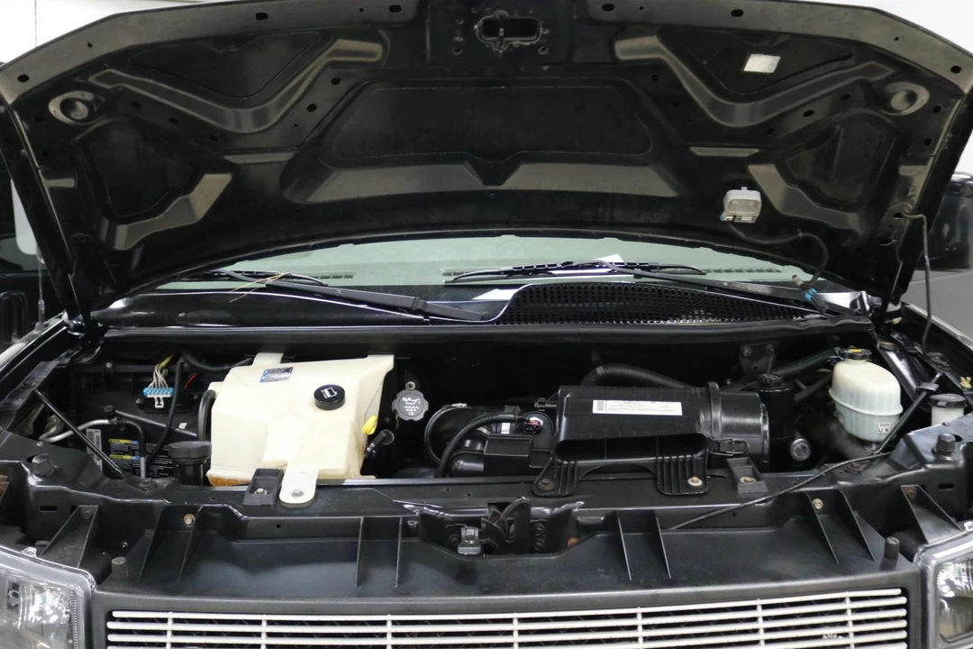 2007 Chevrolet Express - Image 7 of 8