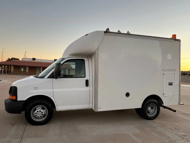2007 Chevrolet Express - Image 9 of 21
