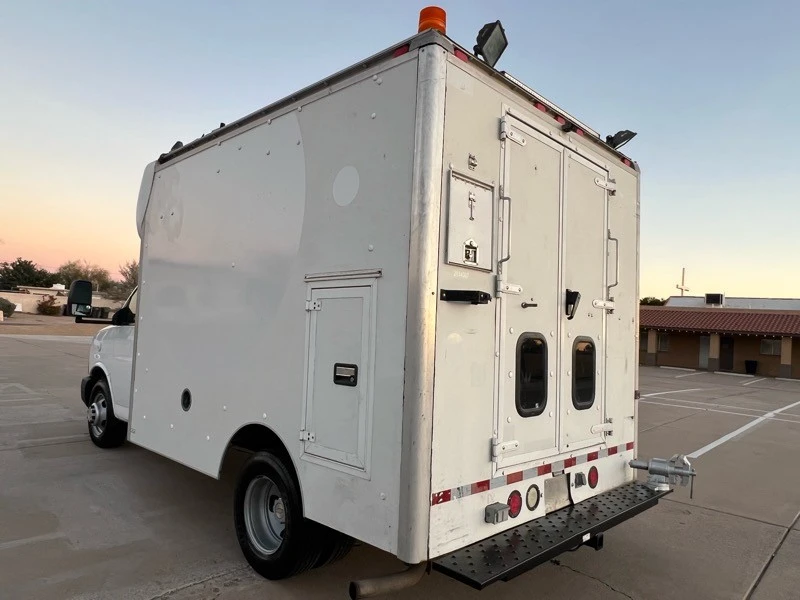 2007 Chevrolet Express - Image 8 of 21