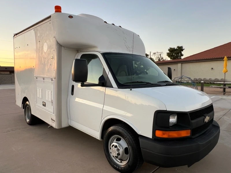 2007 Chevrolet Express - Image 10 of 21