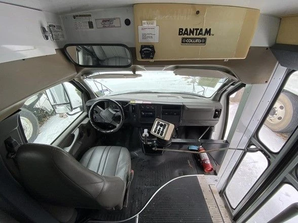 2007 Chevrolet Express - Image 7 of 21