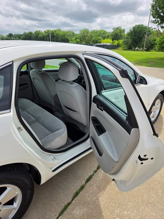 2007 Chevrolet Impala 9th Gen - Image 11 of 14