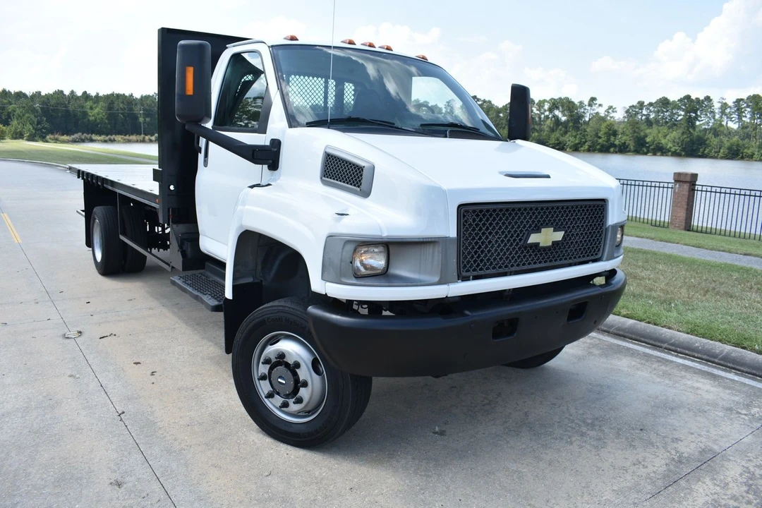 2007 Chevrolet Kodiak - Image 2 of 12