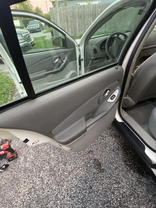 2007 Chevrolet Malibu - Image 18 of 21