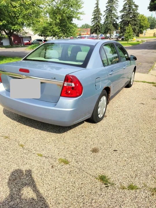 2007 Chevrolet Malibu - Image 2 of 15