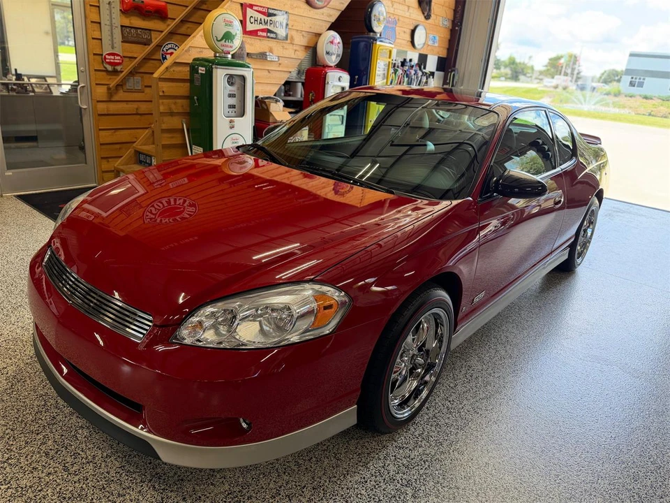 2007 Chevrolet Monte Carlo 6th Gen - Image 2 of 23