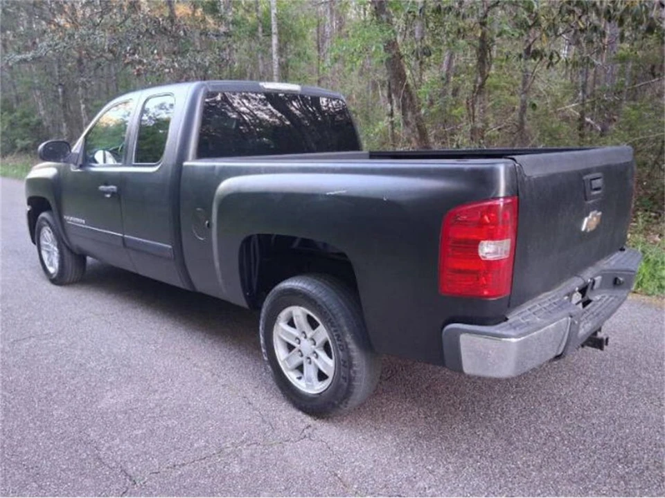 2007 Chevrolet Silverado - Image 3 of 9