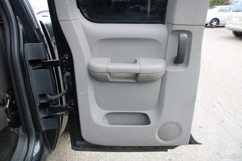 2007 Chevrolet Silverado - Image 18 of 21