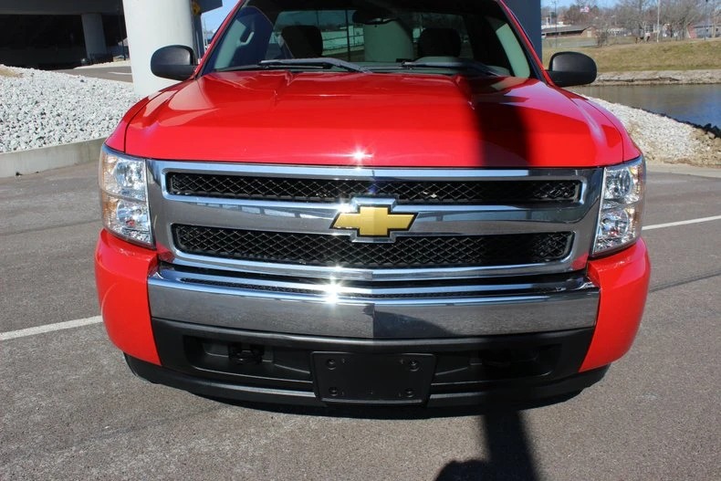 2007 Chevrolet Silverado 2nd Gen - Image 2 of 31