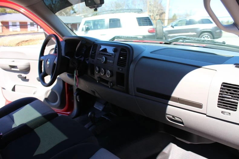2007 Chevrolet Silverado 2nd Gen - Image 17 of 31