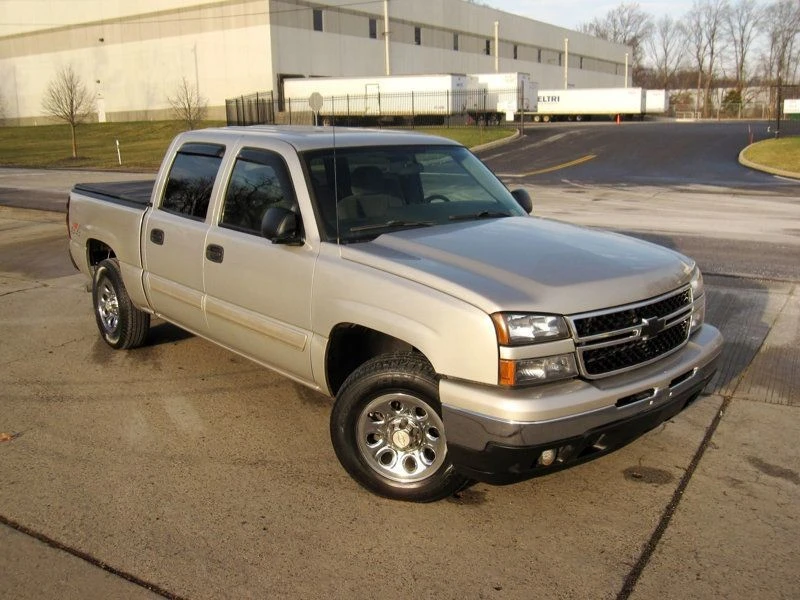 2007 Chevrolet Silverado 1st Gen - Image 2 of 12