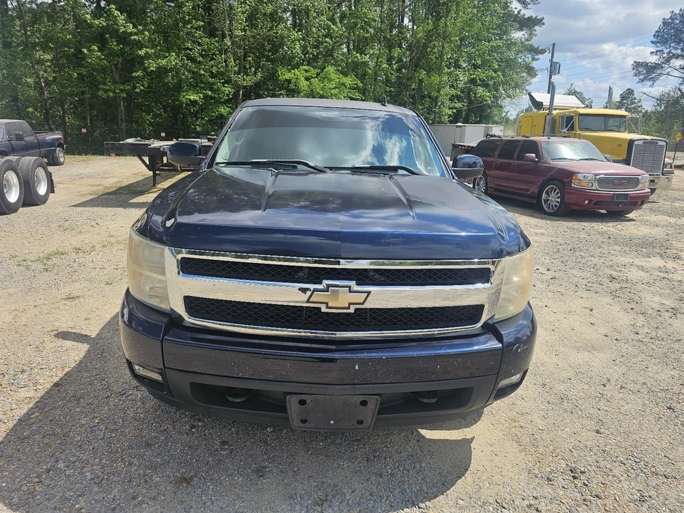 2007 Chevrolet Silverado 1st Gen - Image 2 of 19