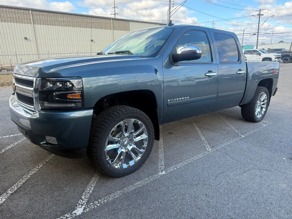 2007 Chevrolet Silverado 2nd Gen - Image 5 of 17