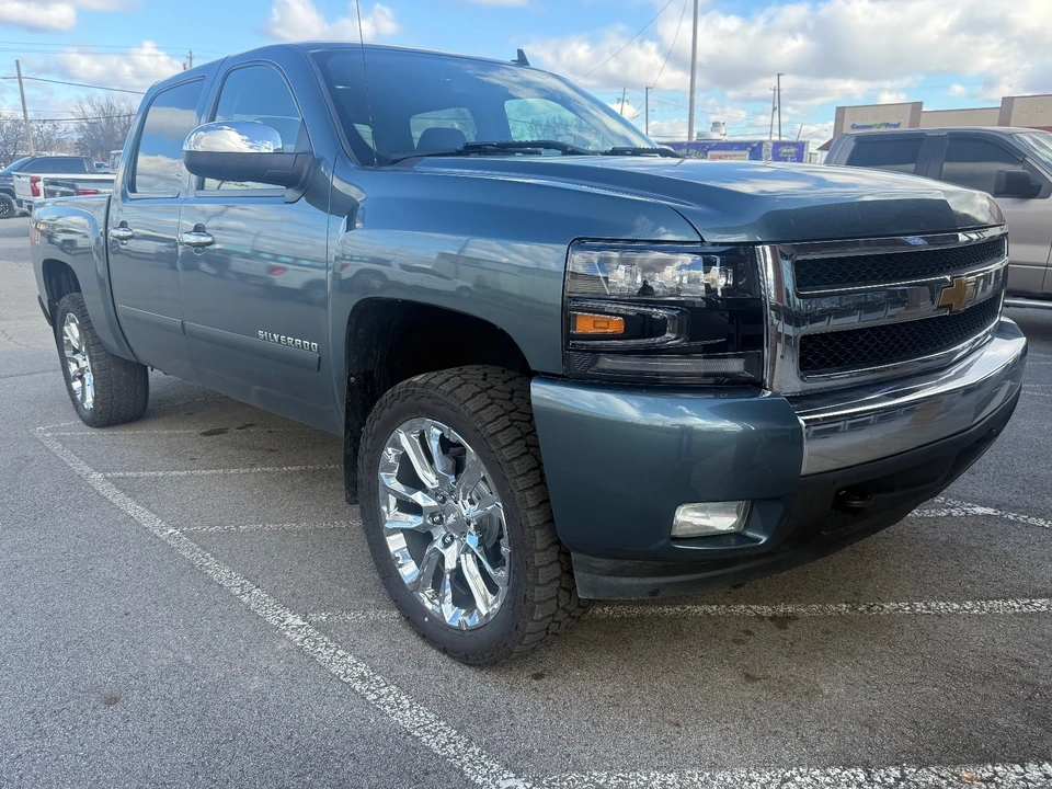 2007 Chevrolet Silverado 2nd Gen - Image 6 of 17