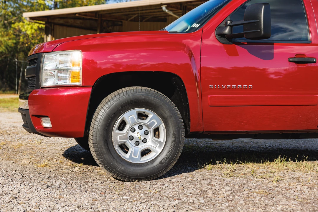 2007 Chevrolet Silverado 2nd Gen - Image 19 of 31