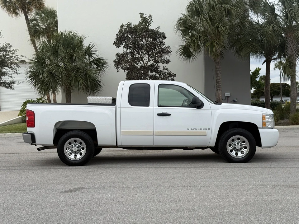 2007 Chevrolet Silverado 2nd Gen - Image 10 of 21