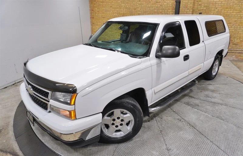 2007 Chevrolet Silverado 2nd Gen - Image 2 of 12