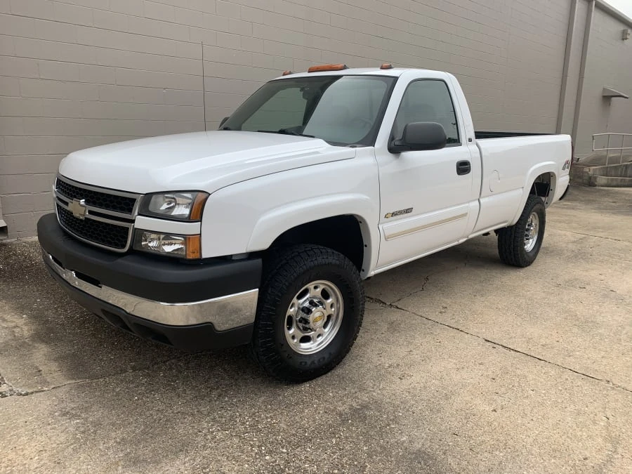 2007 Chevrolet Silverado - Image 8 of 11