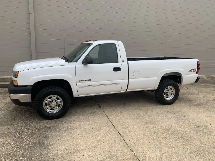 2007 Chevrolet Silverado - Image 2 of 11