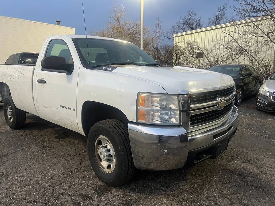2007 Chevrolet Silverado 2nd Gen - Image 2 of 6