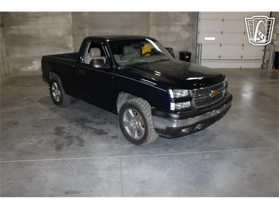 2007 Chevrolet Silverado - Image 16 of 31