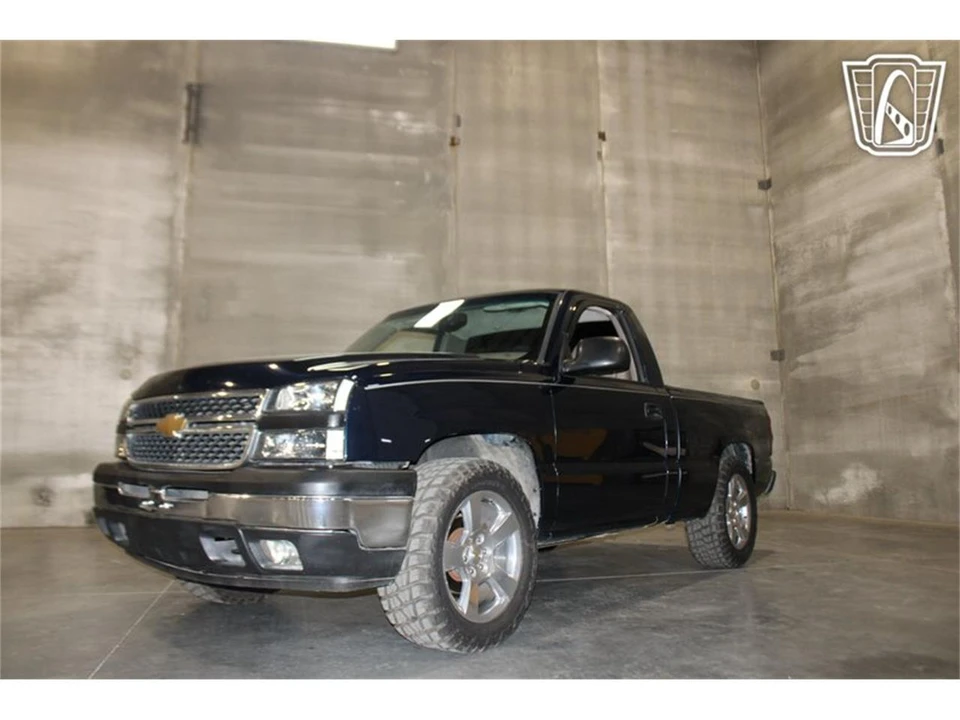 2007 Chevrolet Silverado - Image 18 of 31