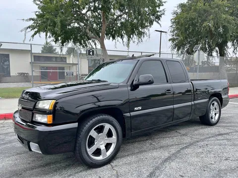 2007 Chevrolet Silverado (Classic) 1500 Extended Cab SS Pickup 4D 6 1/2 ft