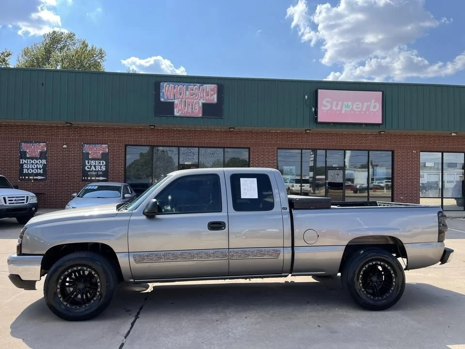 2007 Chevrolet Silverado 1st Gen - Image 2 of 11