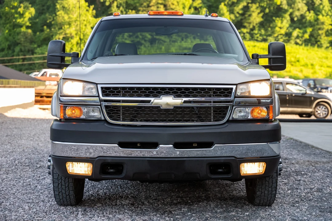 2007 Chevrolet Silverado Heavy Duty 1st Gen - Image 3 of 31