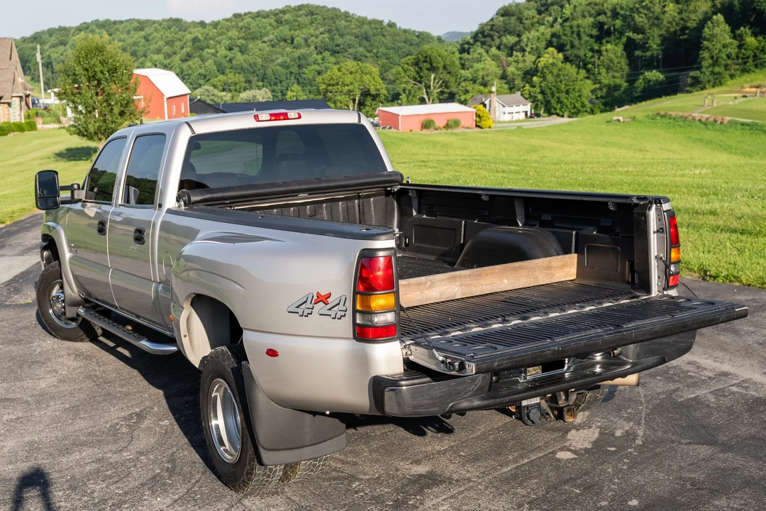 2007 Chevrolet Silverado Heavy Duty 1st Gen - Image 12 of 31