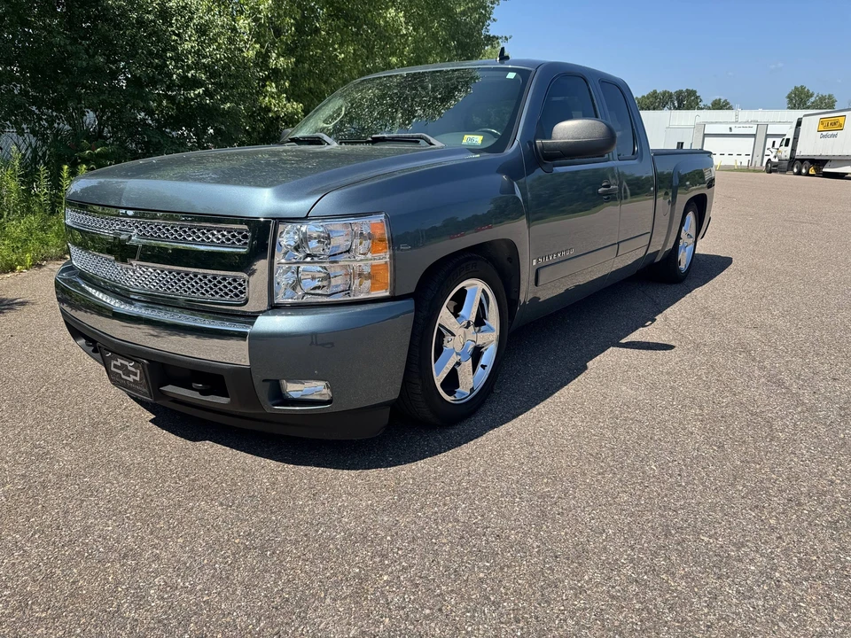 2007 Chevrolet Silverado 2nd Gen - Image 3 of 20