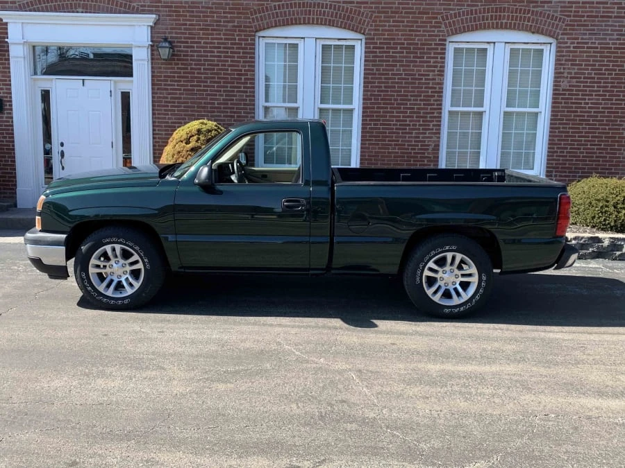2007 Chevrolet Silverado 2nd Gen - Image 2 of 8