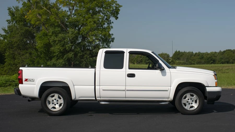 2007 Chevrolet Silverado 2nd Gen - Image 2 of 13