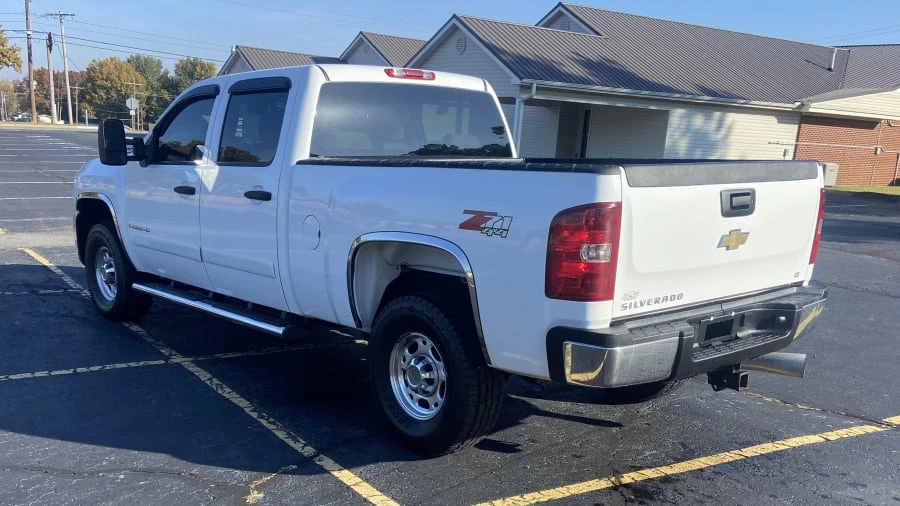 2007 Chevrolet Silverado 2nd Gen - Image 2 of 9