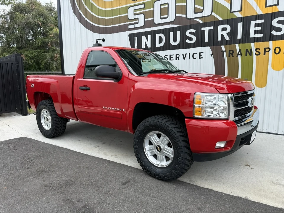 2007 Chevrolet Silverado 1st Gen - Image 2 of 20