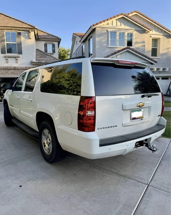 2007 Chevrolet Suburban 10th Gen - Image 3 of 12