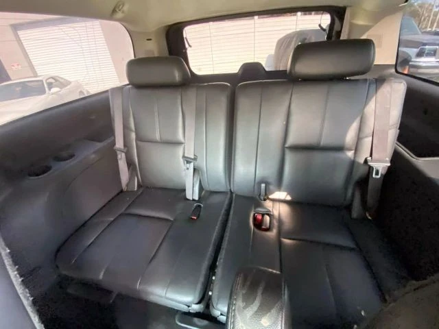 2007 Chevrolet Suburban 10th Gen - Image 16 of 21