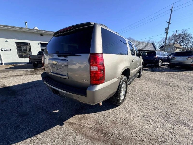 2007 Chevrolet Suburban 10th Gen - Image 12 of 12