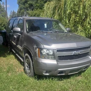 2007 Chevrolet Suburban 1500 LT Sport Utility 4D