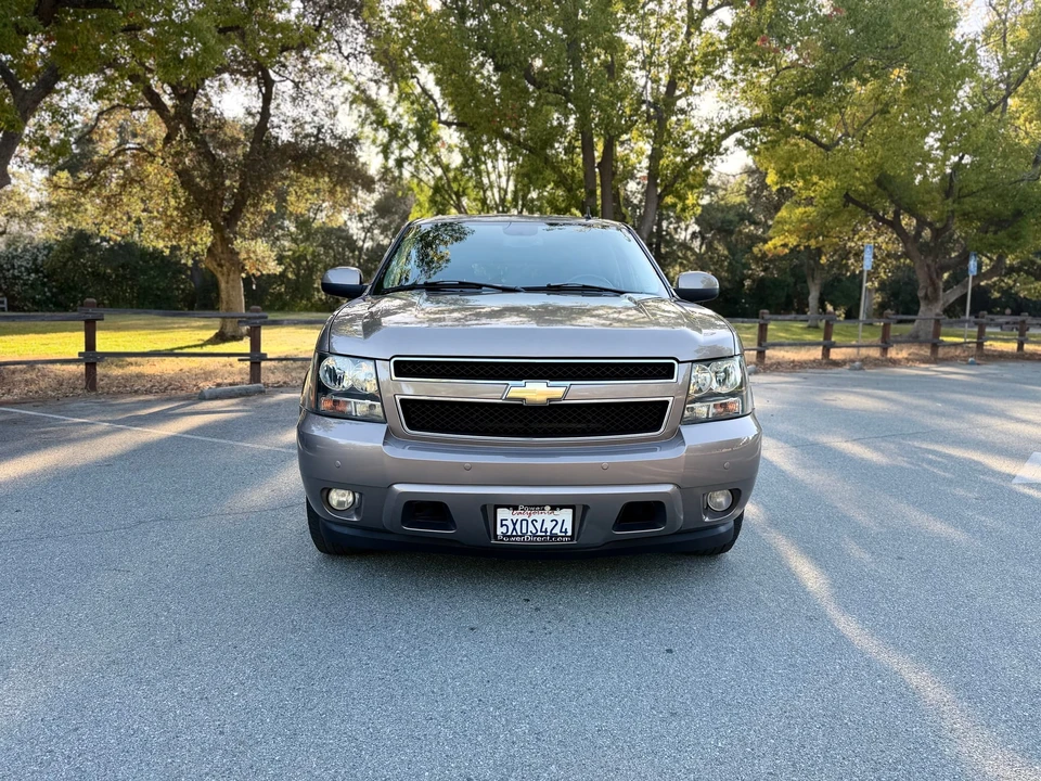 2007 Chevrolet Suburban 10th Gen - Image 6 of 31