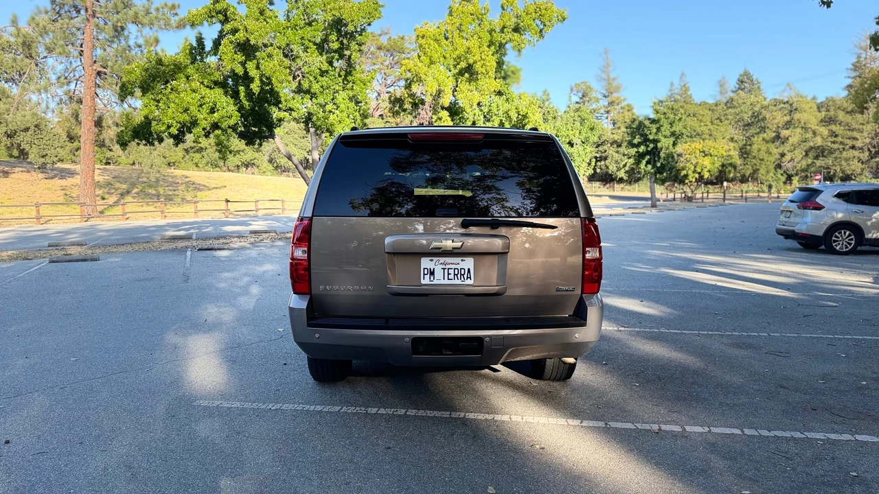2007 Chevrolet Suburban 10th Gen - Image 17 of 31