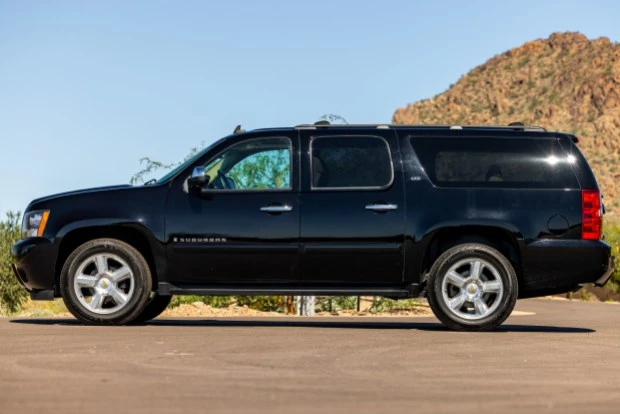 2007 Chevrolet Suburban 10th Gen - Image 3 of 7