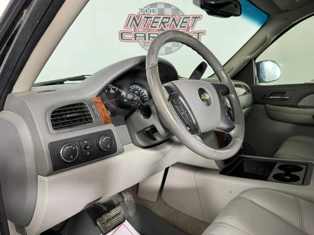 2007 Chevrolet Suburban 10th Gen - Image 10 of 12