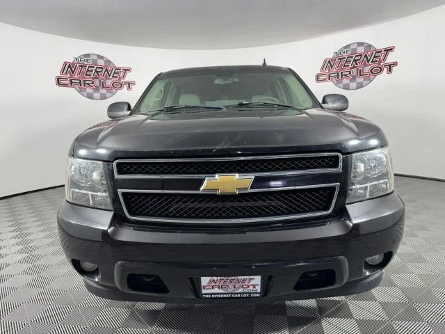 2007 Chevrolet Suburban 10th Gen - Image 2 of 12