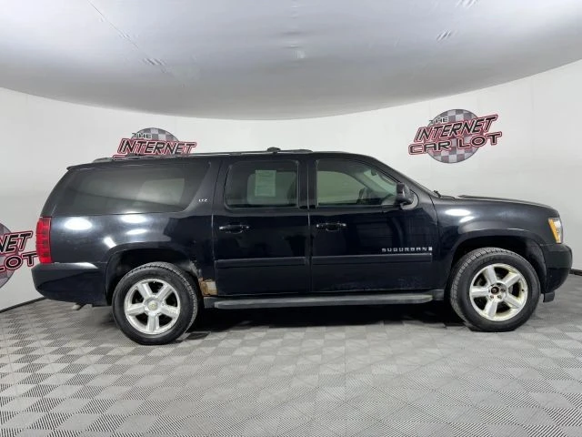 2007 Chevrolet Suburban 10th Gen - Image 8 of 12