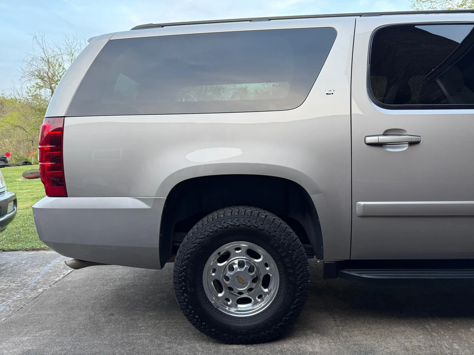 2007 Chevrolet Suburban 10th Gen - Image 26 of 31