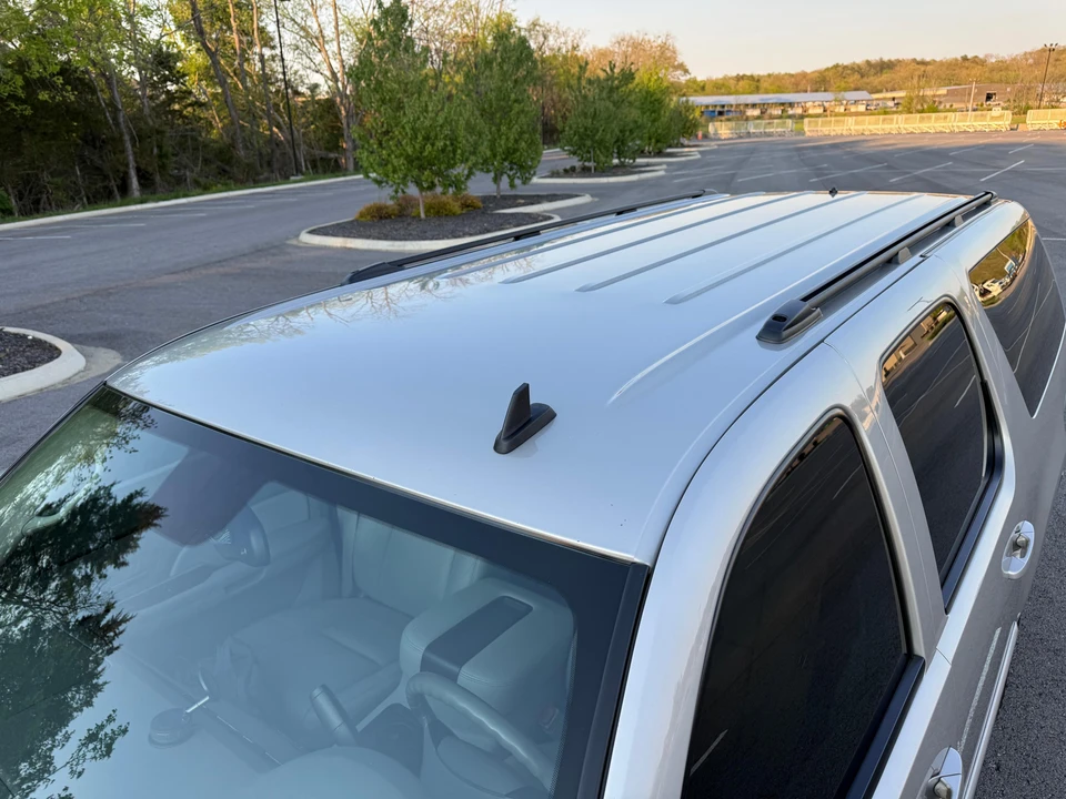 2007 Chevrolet Suburban 10th Gen - Image 16 of 31