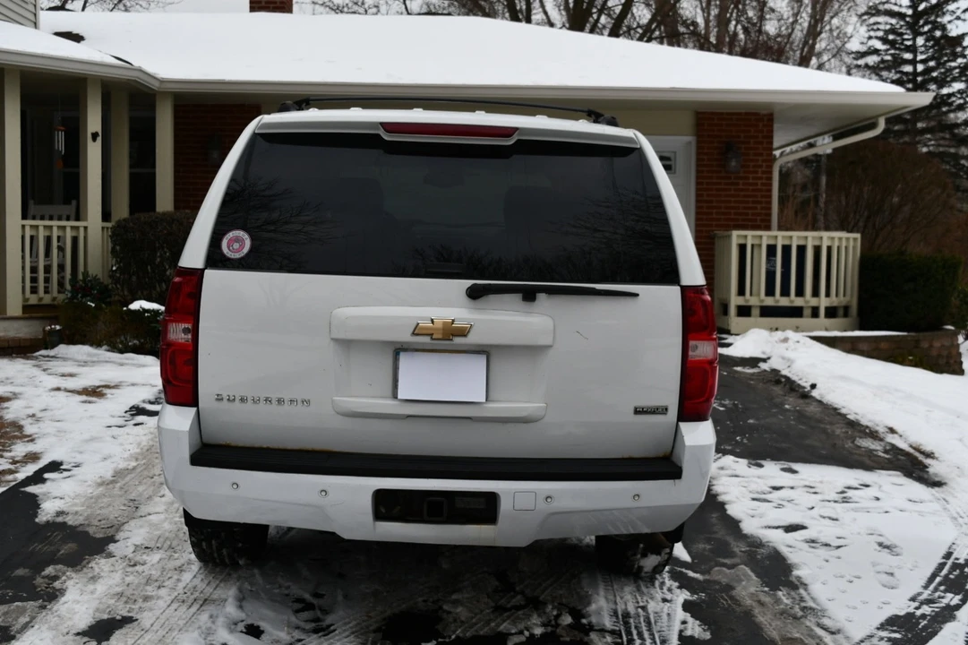 2007 Chevrolet Suburban 10th Gen - Image 6 of 15