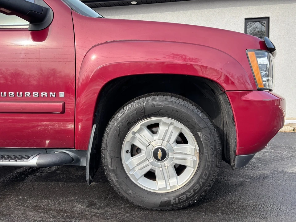2007 Chevrolet Suburban 10th Gen - Image 16 of 21
