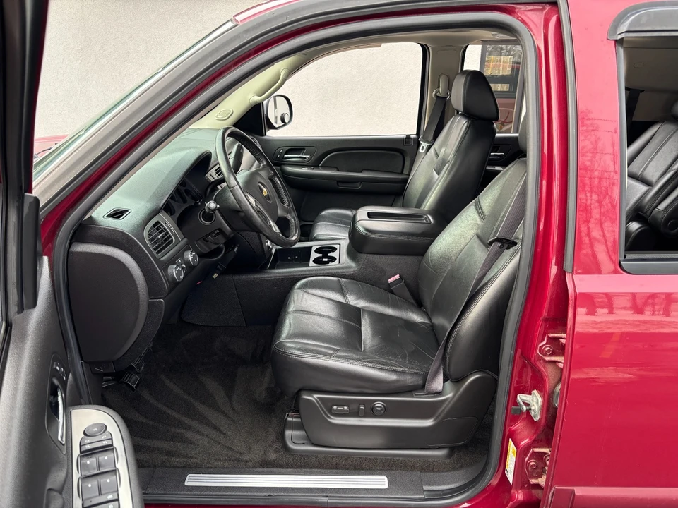 2007 Chevrolet Suburban 10th Gen - Image 19 of 21